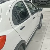 کوییک آر 1402بدون رنگ