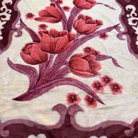 یک عدد پتوی یک نفره با دو رویه متفاوت