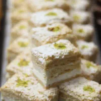 دوره شیرینی های تر به سبک کارگاهی