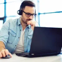 خدمات IT (کامپیوتر - هلپ دسک) در محل