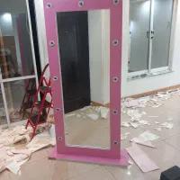 آینه قدی لامب دار|آرایشگاه و سالنهای زیبایی|رشت, گلباغ نماز|دیوار