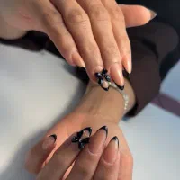 کاشت ناخن با بهترین متریال