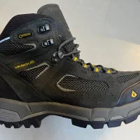 کفش کوهنوردی ضد آب