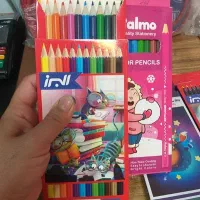 مداد رنگی  ۱۲  رنگ     نو   و تازه