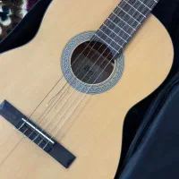 گیتار کلاسیک Cort AC10 کم‌کار و تمیز