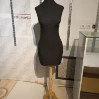 مانکن لباس در حد نو