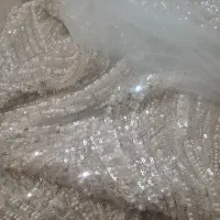 پارچه  گیپورسنگ دوزی شده همراه ساتن