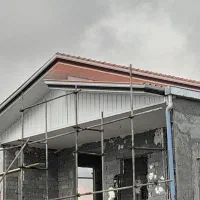 رنگ کاری ونقاشی ساختمان ورنگ کاری شیروانی نما لنبه