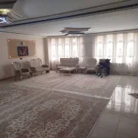 ۱۸۰متری طبقه اول