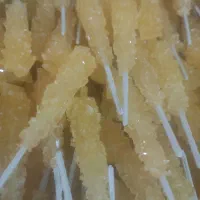 نبات نی دار زعفرانی