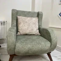 مبل در حد خیلی نو|مبلمان خانگی و میز عسلی|هشتگرد, شهرک اداری|دیوار