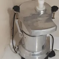 آب میوه گیری صنعتی