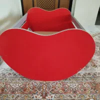 تخت کودک همراه با تشک مخصوص سالم و بدون خط و خش