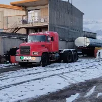 ماک دولفینی|خودرو سنگین|صوفیان, |دیوار