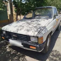 تویوتا هایلوکس مدل۱۹۸۵
