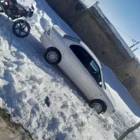 ماشین ازنمایندگی گرفتم  اوردم  کارت طلایی دارد