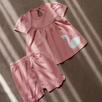 پیراهن نوزادی