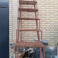 پله اهنی ۰ محکم ۰ مقاوم