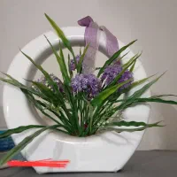 گلدان بزرگ گل مصنوعی قدیمی