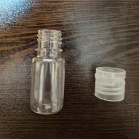 تعدادی قوطی پلاستیکی 10 میل