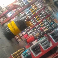 کارگر تعویض روغنی