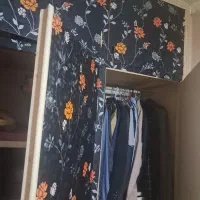 کمد ۶ در بزرگ‌ ارتفاع حدودا ۳ متر عرض ۳ متر حدودا