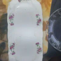 تعدادی دیس وبشقاب