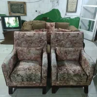 یک دست مبل راحتی هفت نفره ، تمیز و سالم