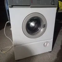 لباس شویی تمیز