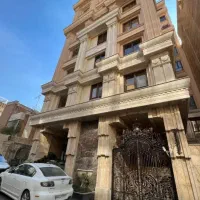 محمودیه 185 متری*حیاط مشجر با روف و تیم خدماتی