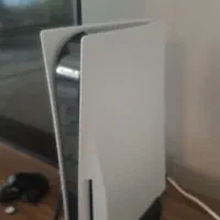 پی اس ۵ فت  درحده نو