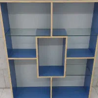 قفسه کتاب و اشیا کتابخانه