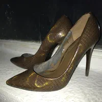 کفش پاشنه بلند