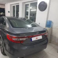 آزرا گرنجور۲۰۱۳