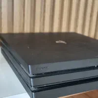Ps4 pro دو دسته نسخه8 بسیار تمیز 1ترابایت