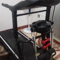 یکدستگاه تردمیل در حد نو دارای شیب برقی و ماساژور