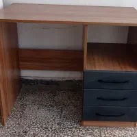 میز تحریر چوبی