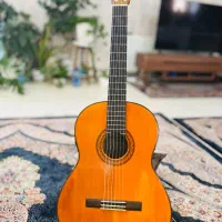 گیتار یاماها c70