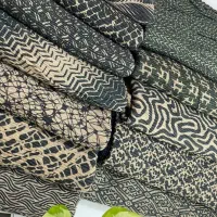 فروشنده خانم