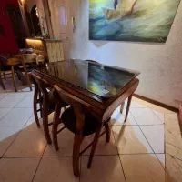 صندلی دنج با طراحی چوبی و شیشه‌ای زیبا و شیک|میز و صندلی غذاخوری|قم, صفائیه|دیوار