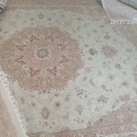 فرش ۵۰۰ شانه بسیار نو نگین مشهد