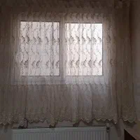 دو عدد پرده گلدوزی شده دوخته شده|پرده، رانر، رومیزی|اصفهان, دشتستان|دیوار