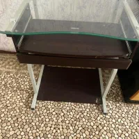 میز کامپیوتر شیک