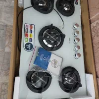 گاز صفحه مشکی و صفحه سفید و ۳ عدد هود نو داخل جعبه