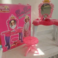 تعدادی اسباب بازی موتور و میز آرایش و تخت عروسک|اسباببازی بچه|ری, دولتآباد|دیوار