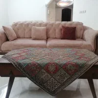 مبل راحتی 3 نفره به همراه میز جلو مبلی کشودار
