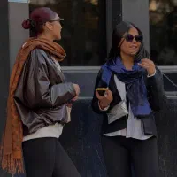 استخدام مدل خانم برای شال و روسری|استخدام هنری و رسانه|تهران, بازار|دیوار