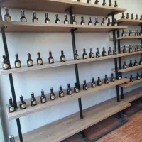 دکور مغازه عطرفروشی