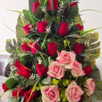 سبد گل مصنوعی رز