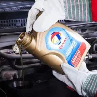 تعویض روغن در محل